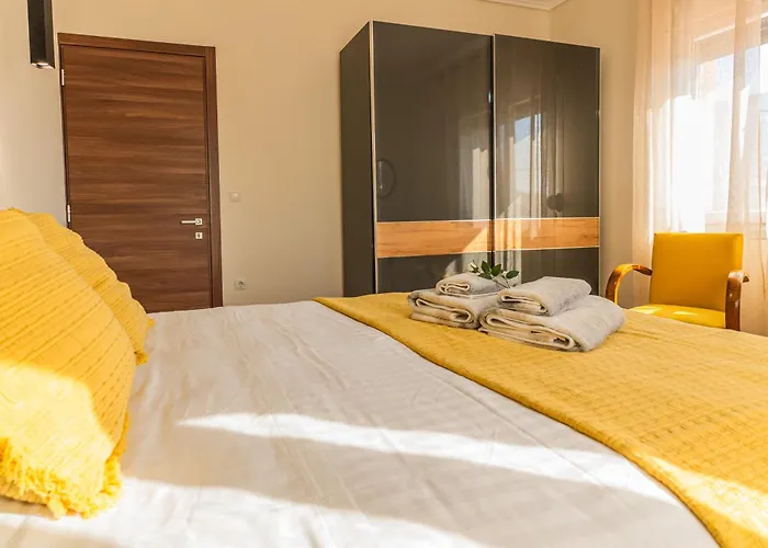 Apartment Efi's Luxury