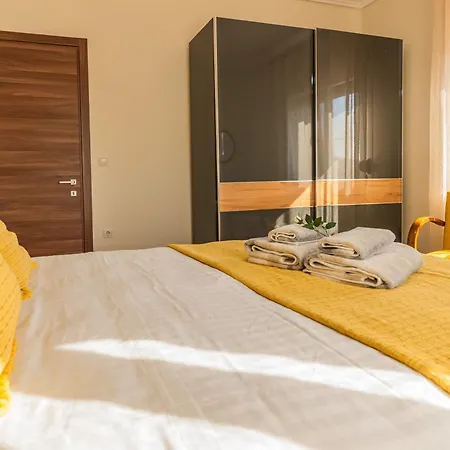 Apartment Efi's Luxury