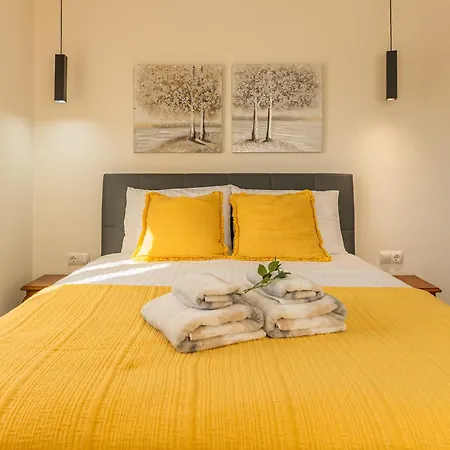 Efi's Luxury * Kavala