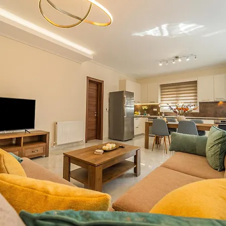 Efi's Luxury * Kavala