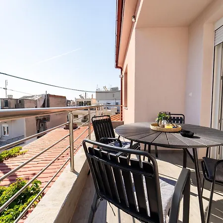 Efi's Luxury Apartment